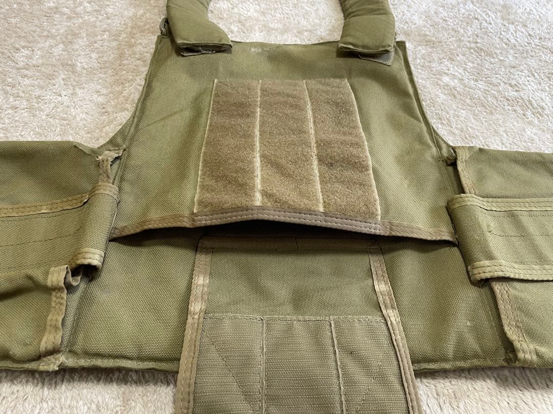 実物　放出品　TAG プレートキャリア　コヨーテ　ブラウン