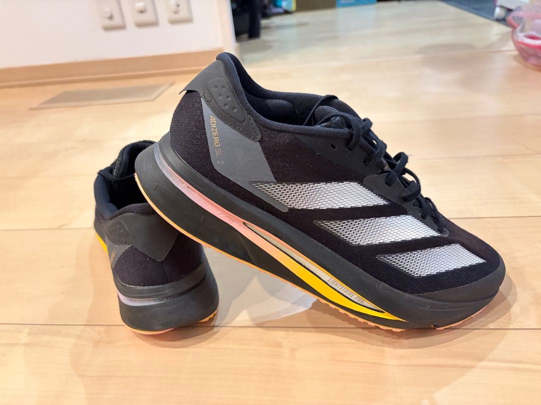 Adizero SL2 26.5 ランニングシューズ ブラック/ホワイト