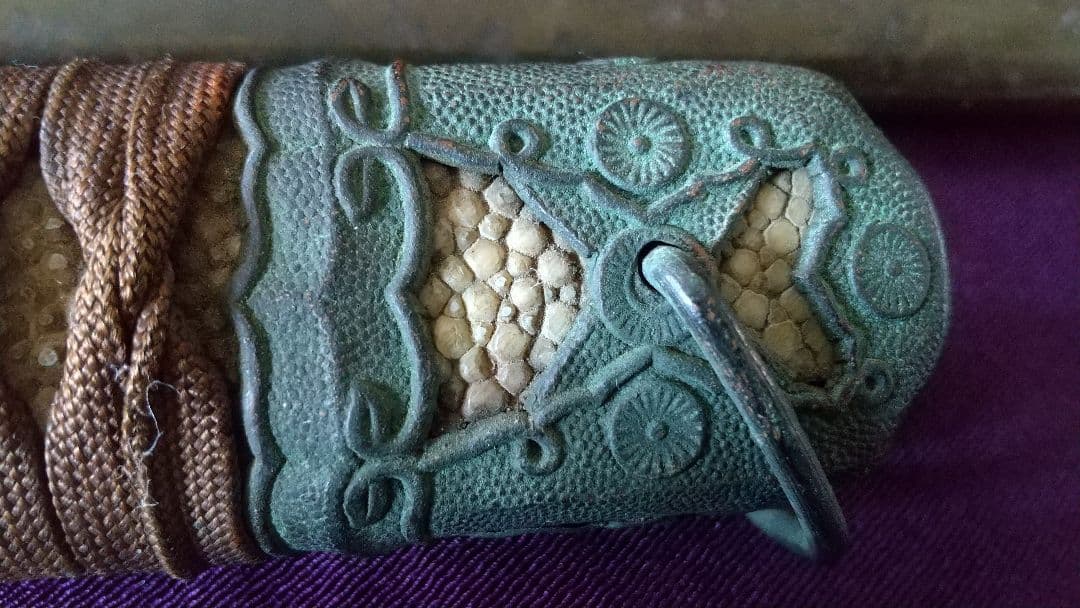 旧日本陸軍・菊紋入り軍刀拵え