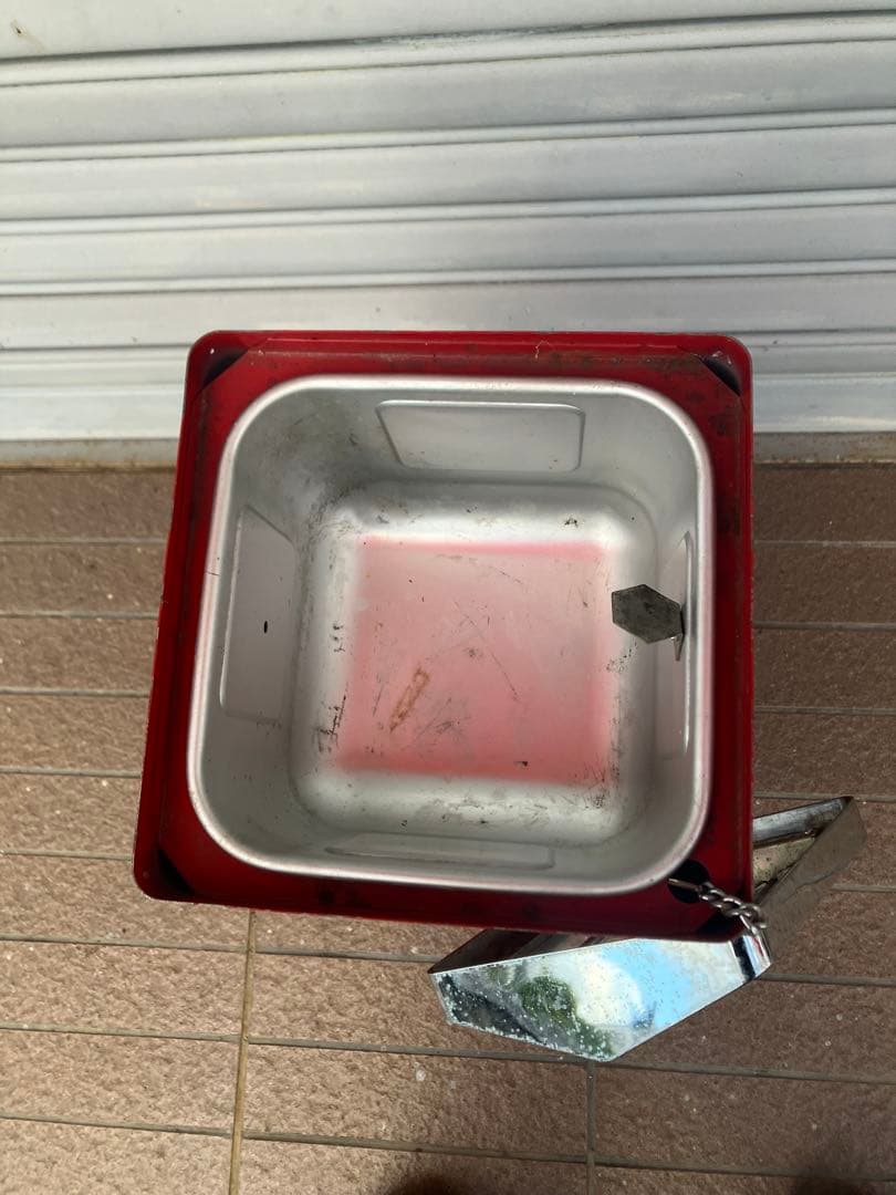 CABIN 85 スタンド型　縦型　赤い灰皿