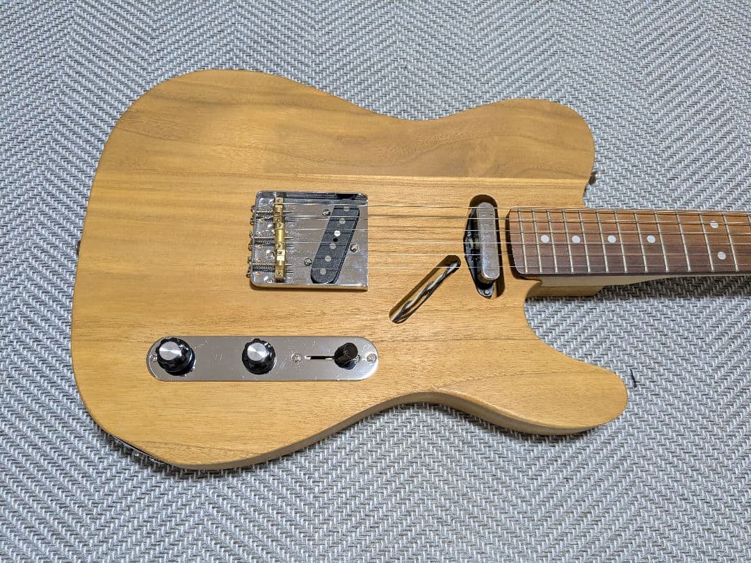 Telecaster type guitar 一部ハカランダ使用 超軽量