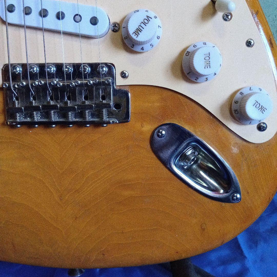 ストラトキャスター タイプ　エレキギター