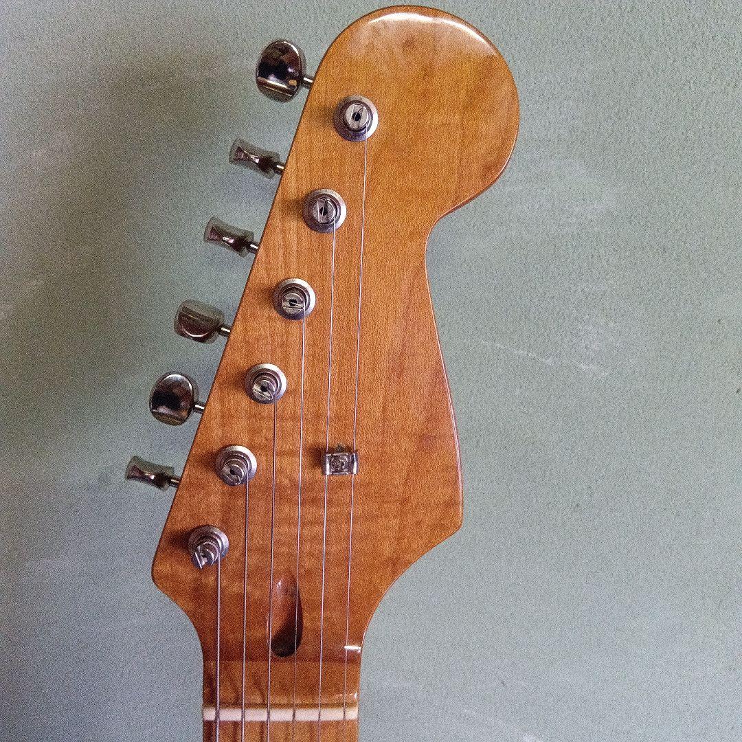 ストラトキャスター タイプ　エレキギター