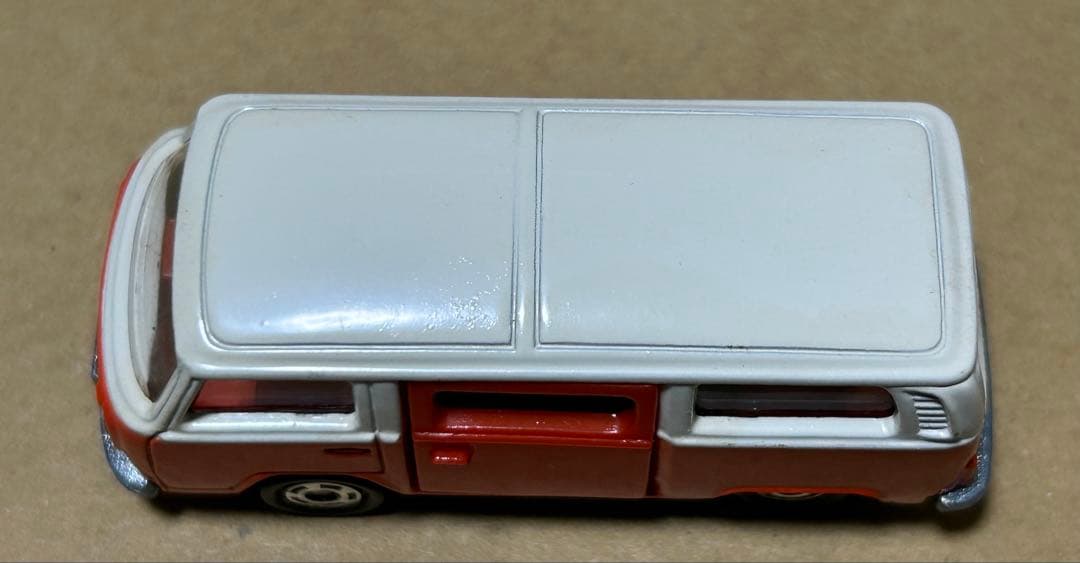 トミカ フォルクスワーゲン マイクロバス