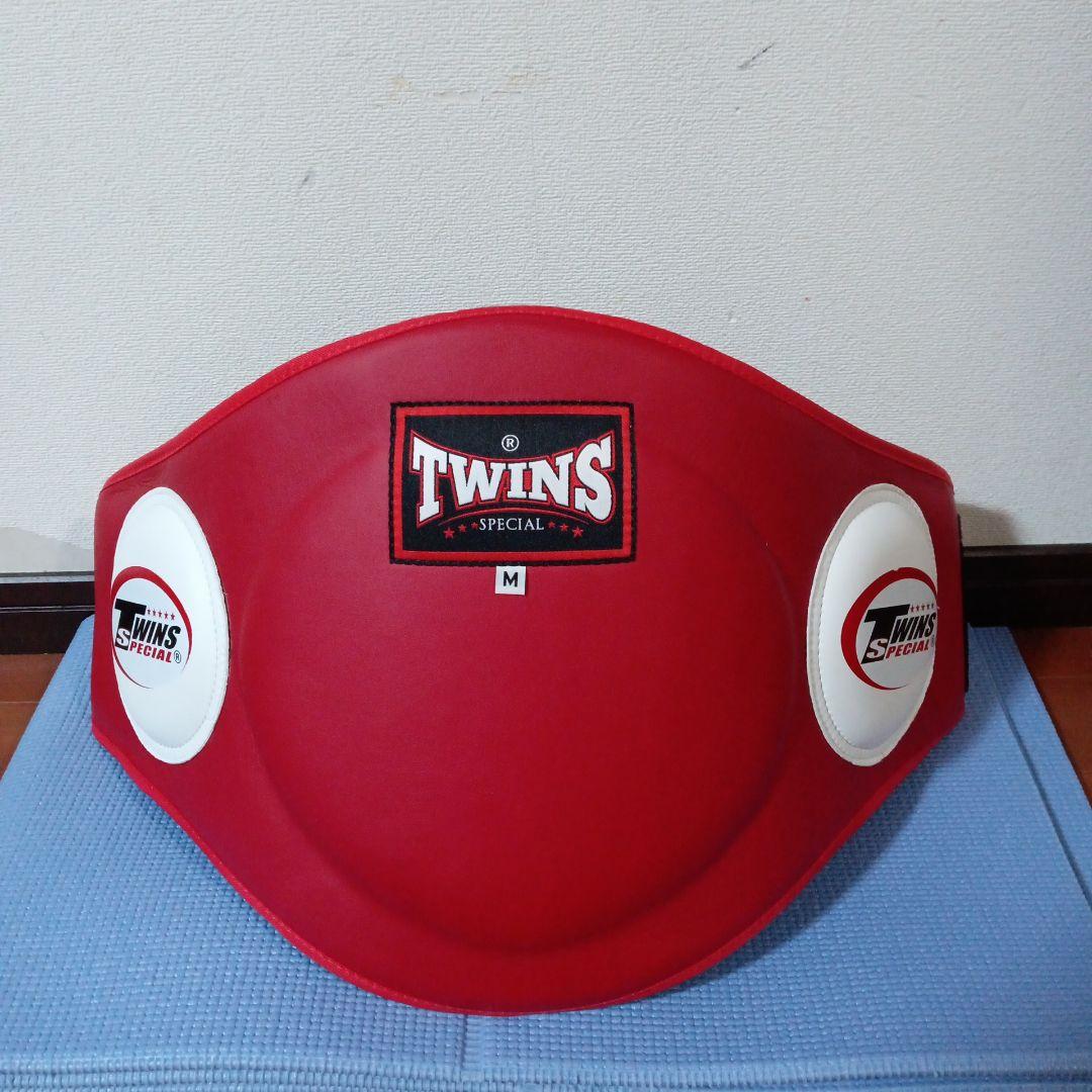 中古品　TWINS SPECIAL ボクシングサポーター M 赤