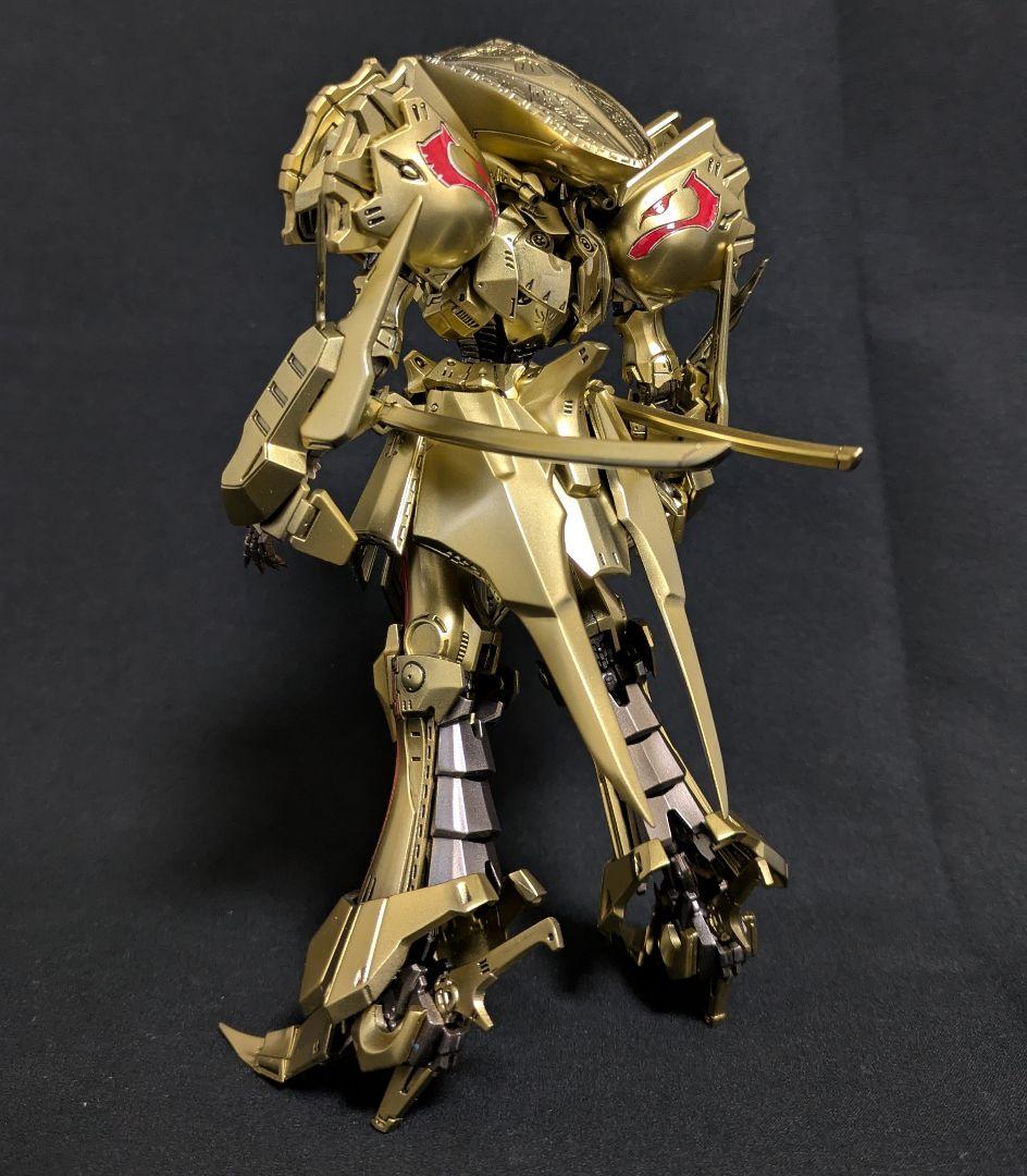 ボークス1/144ナイトオブゴールド塗装済完成品