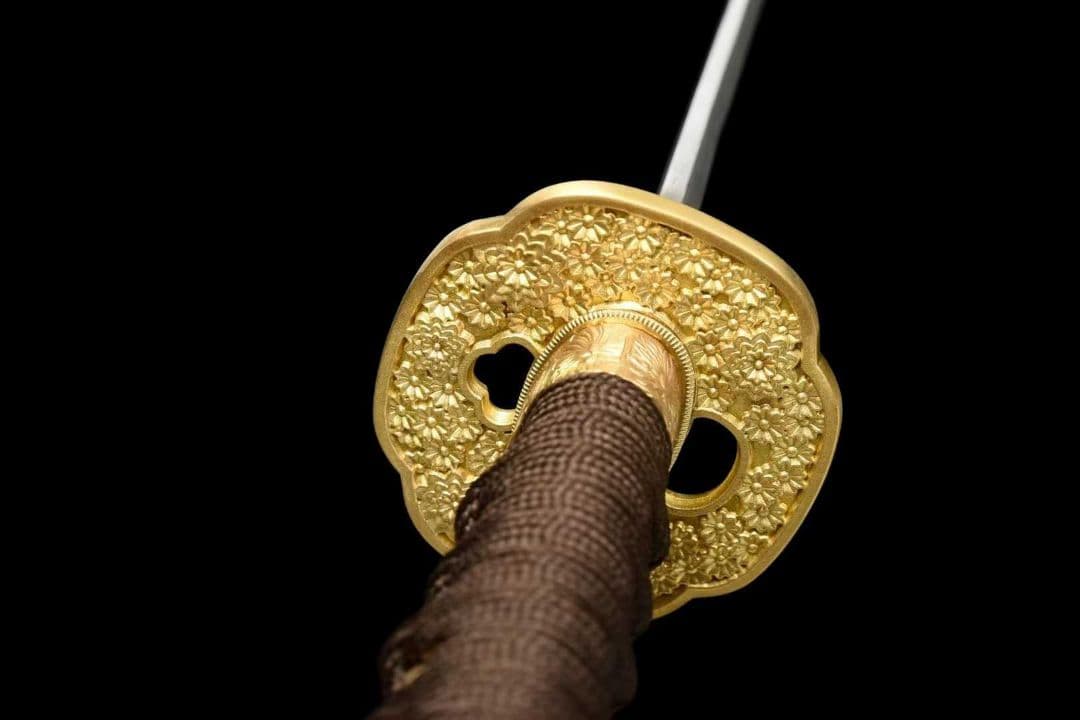 【菊】古兵器 刀装具 日本刀　模造刀 居合刀 武士道 鑑賞用 美術刀 贈り物