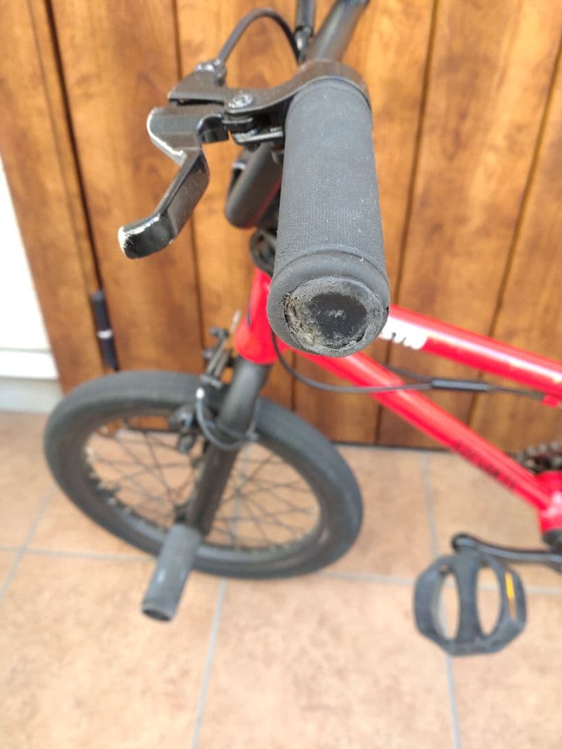 STN ARESAVES BMXバイク レッド　16インチ