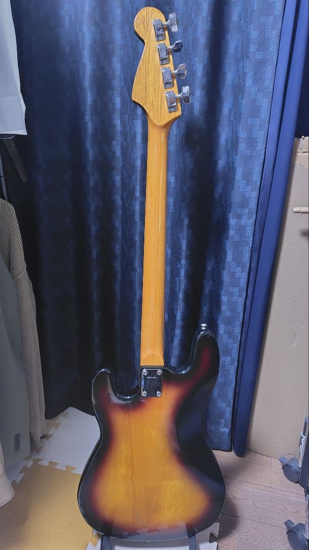【ジャンク】Bellwood エレキベース サンバースト