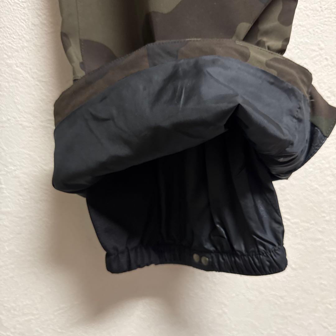 新品THE NORTH FACE ウーマンズ　スノーウェア　迷彩パンツ
