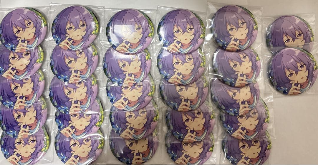 あんスタ　花群冬芽　缶バッジ