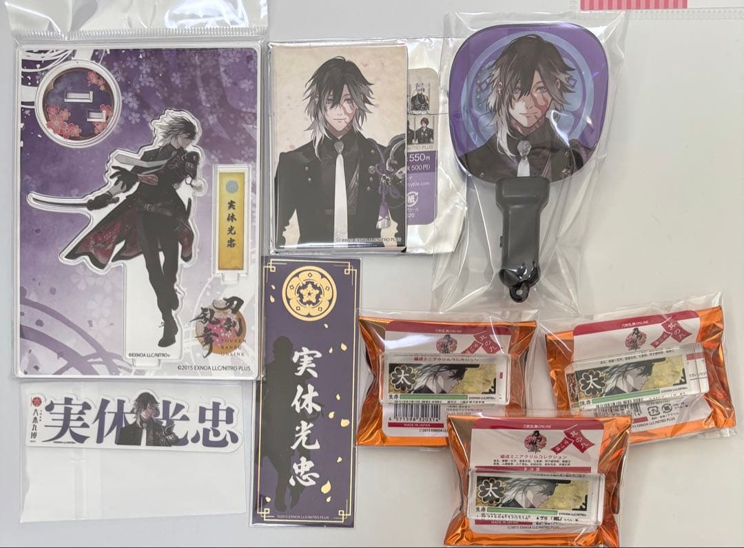 刀剣乱舞 実休 跪坐 スクエア缶バッジ 応援ライト 編成ミニアクリル