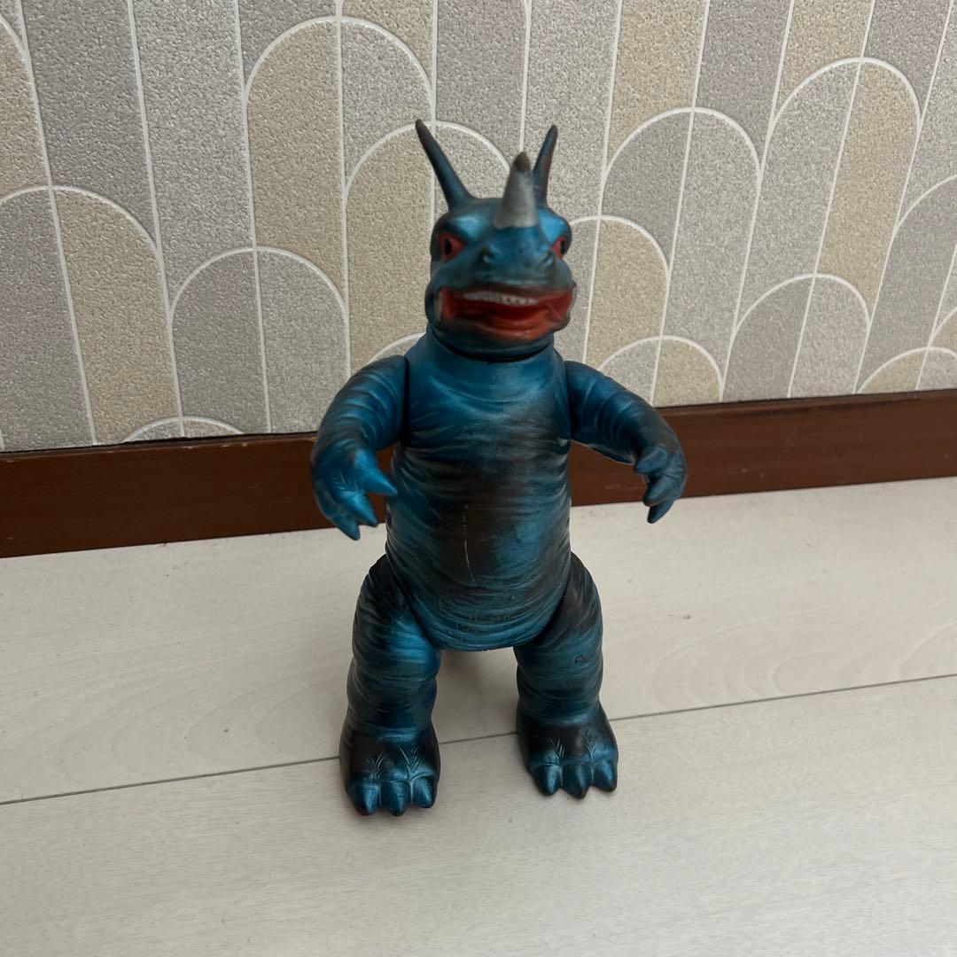 t*i様 ネロンガマルサン当時物スタンダードサイズ ネロンガ マルサン 当時物ス