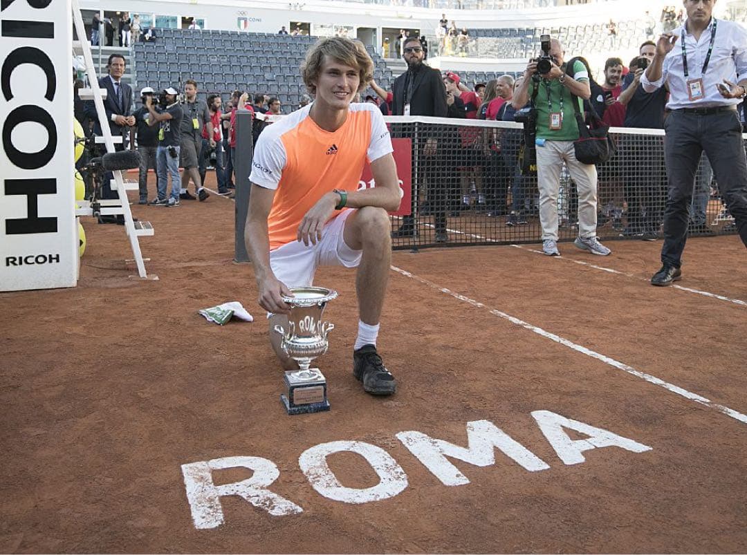 ズべレフ　本人着用　シューズ