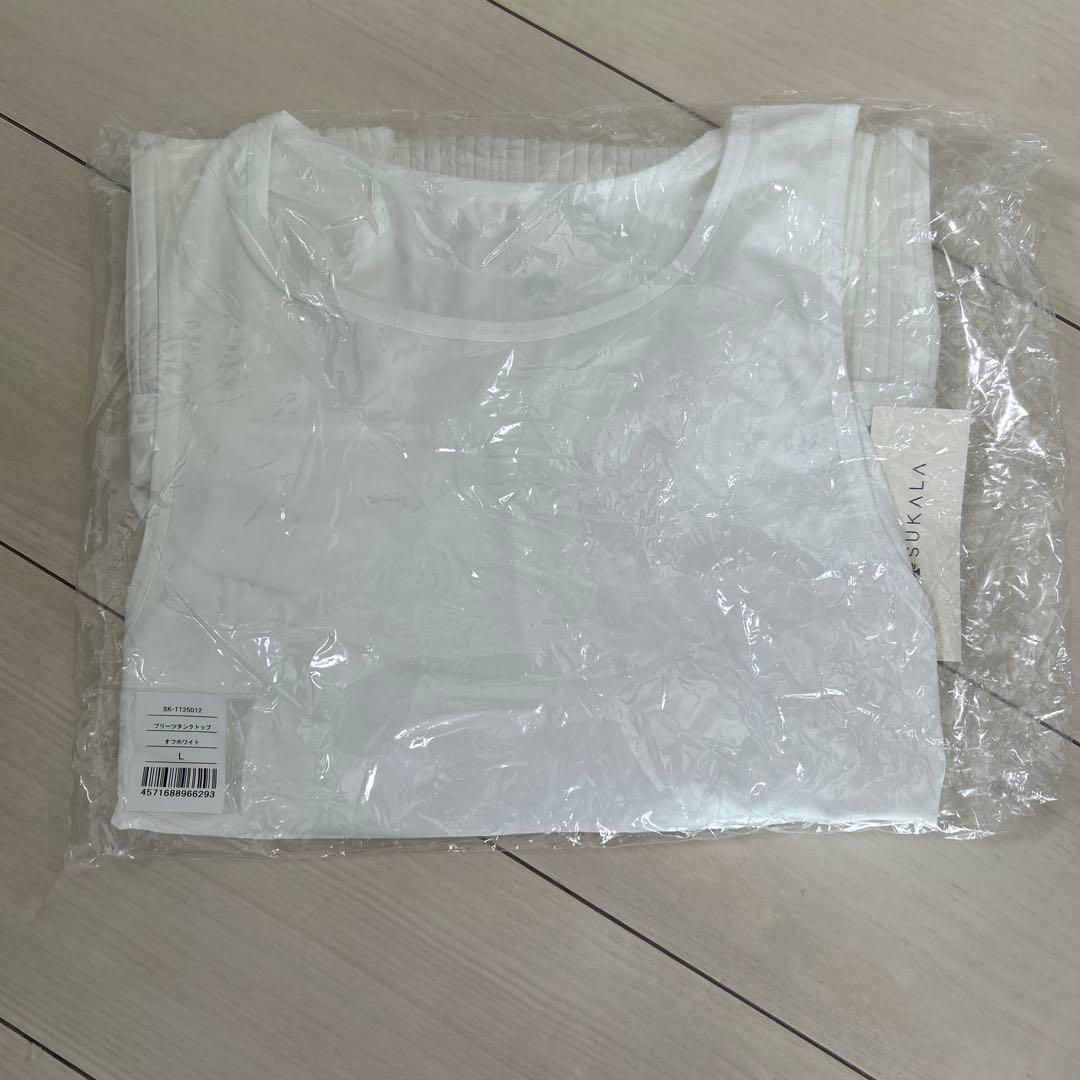 新品未開封☆SUKALA☆プリーツタンクトップ☆オフホワイト☆L