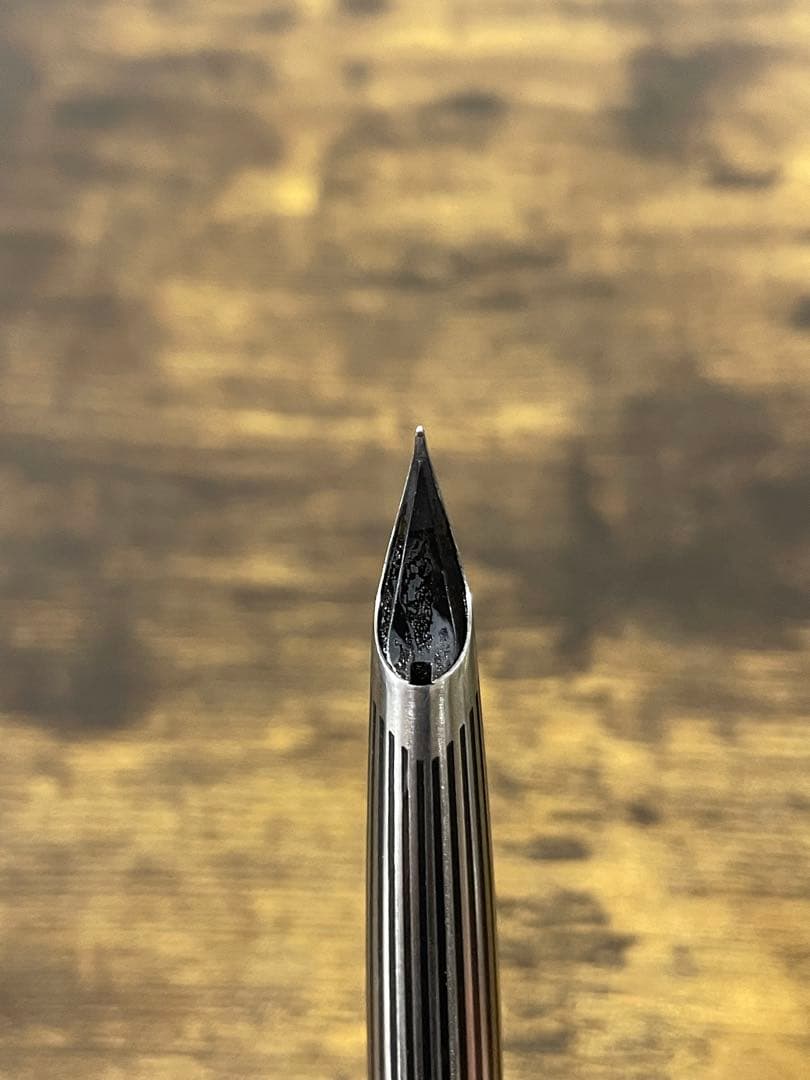 1970年代　ペン先軸一体型　蝕刻　μ ストライプ　ミュー　万年筆　細字　備品付