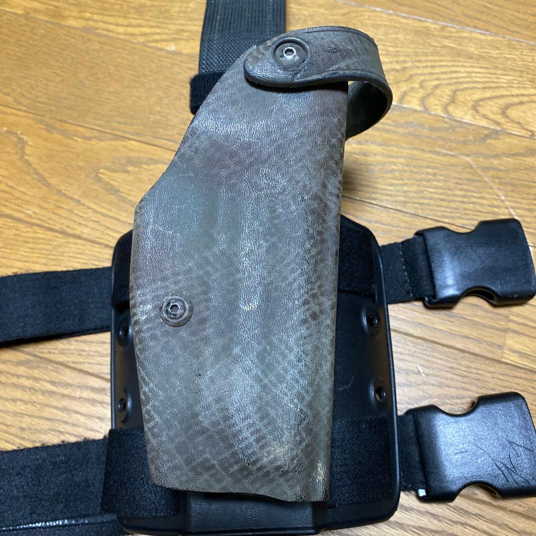 ドイツ連邦軍 Safariland レッグホルスター SLS USP用 6004