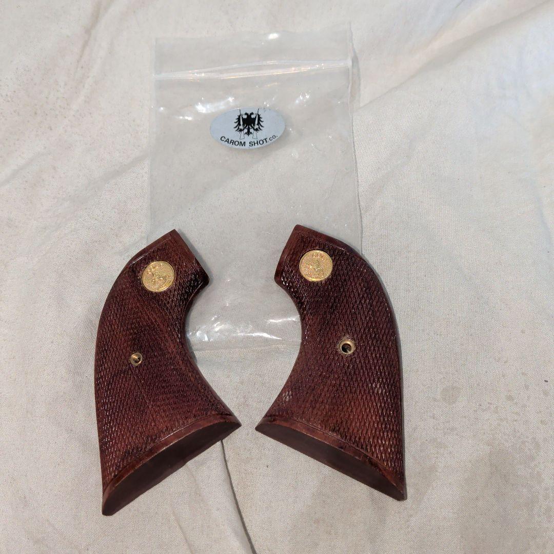 CAROM SHOT 木製グリップ saa用　チェッカリング　リアルウッド