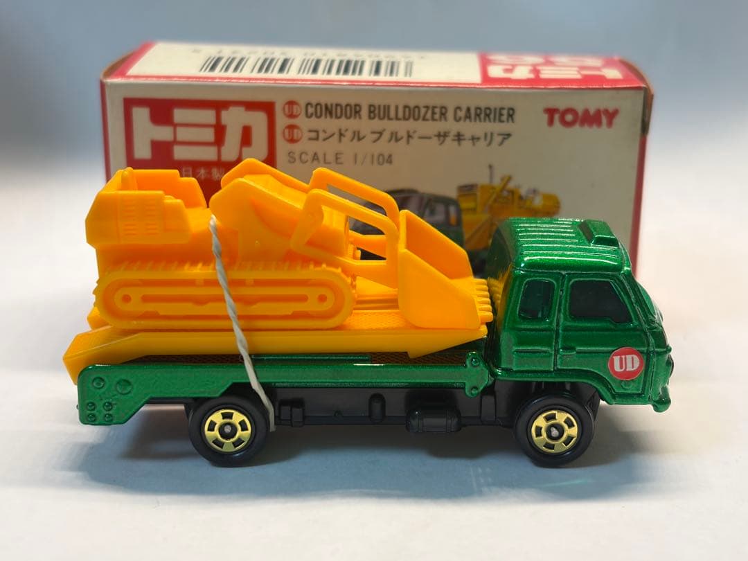 トミカ No.50 赤箱 UD コンドル ブルドーザキャリア 日本製 当時物
