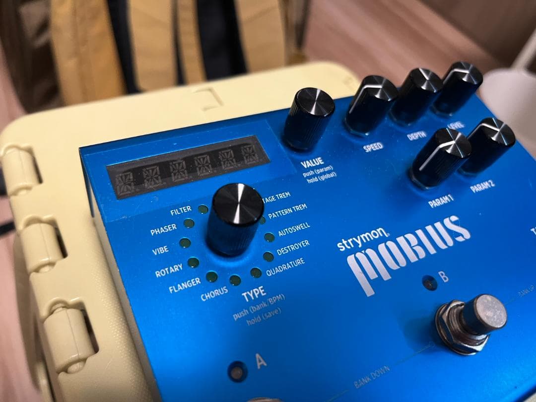 ギター Strymon MOBIUS Modulation