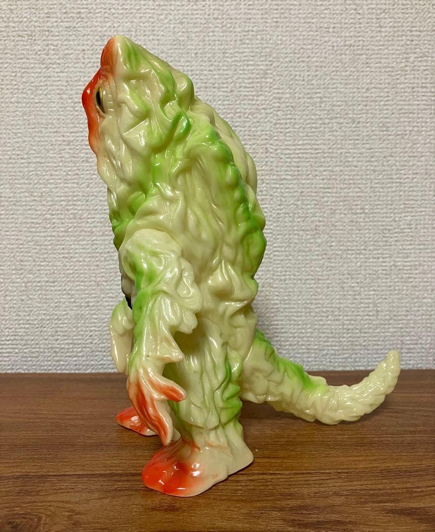 ブルマァク ソフビ ヘドラ 蓄光 CCP M1号 メディコム ゴジラ マルサン