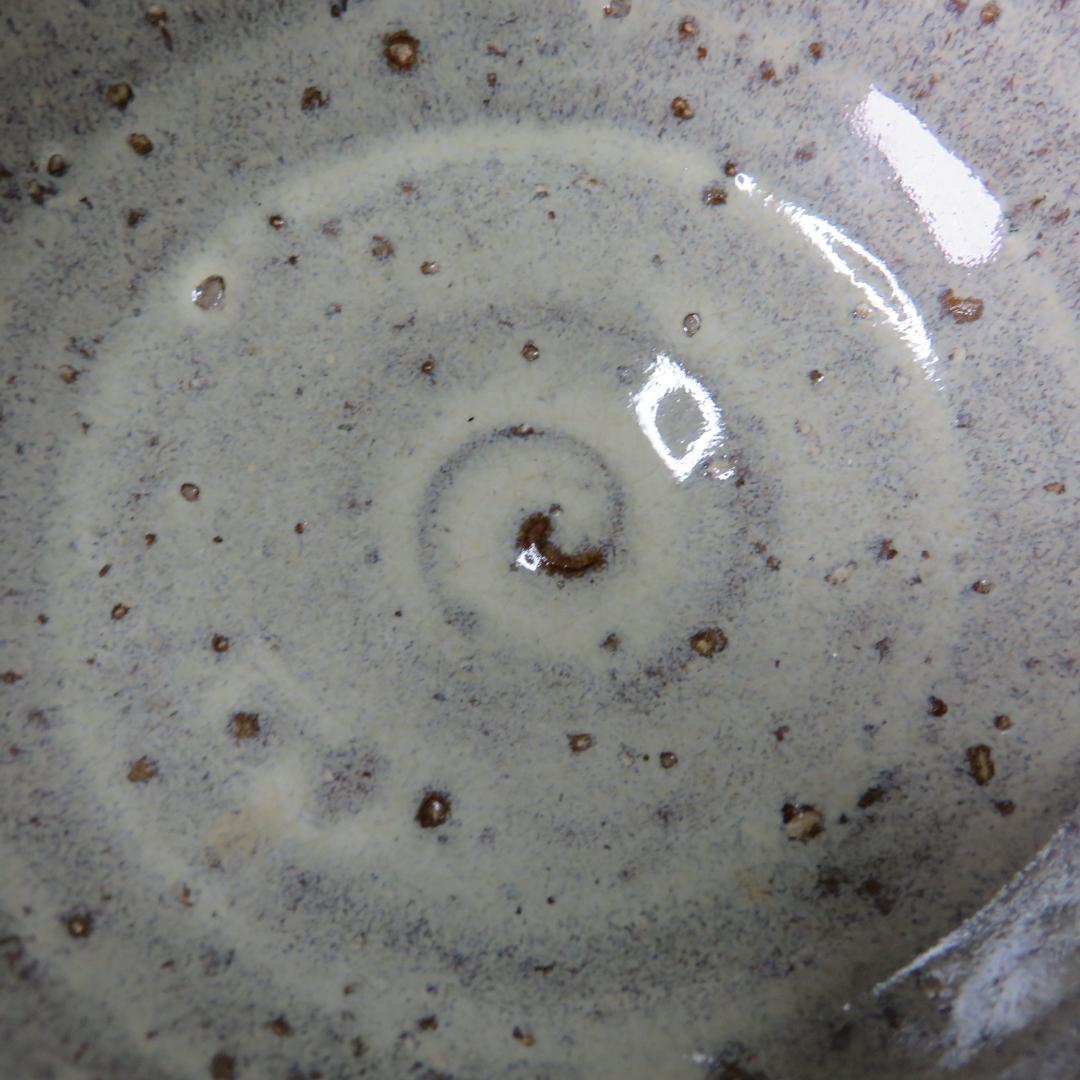 茶碗 香雲 銘 抹茶碗 茶器 茶道具 ろくろ目 白釉薬