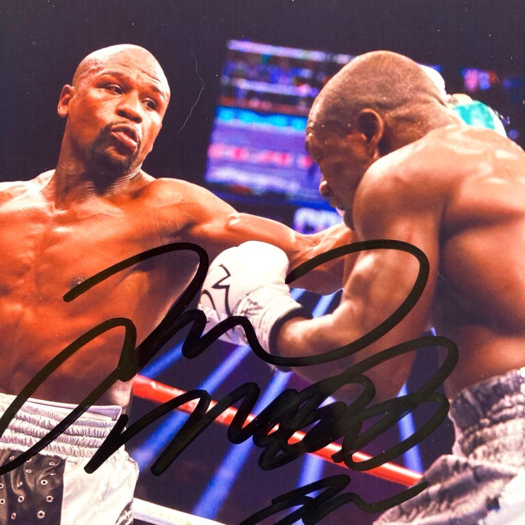 フロイド・メイウェザージュニア直筆サイン入り2Lサイズ写真…