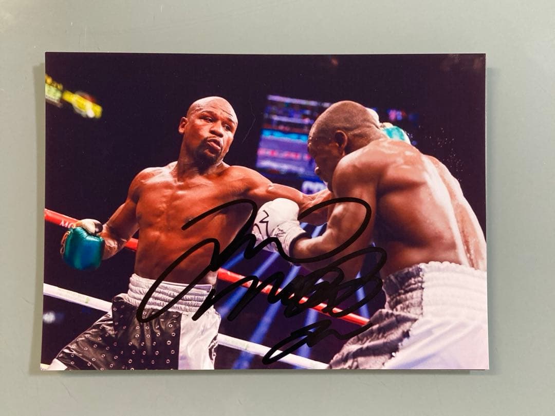 フロイド・メイウェザージュニア直筆サイン入り2Lサイズ写真…