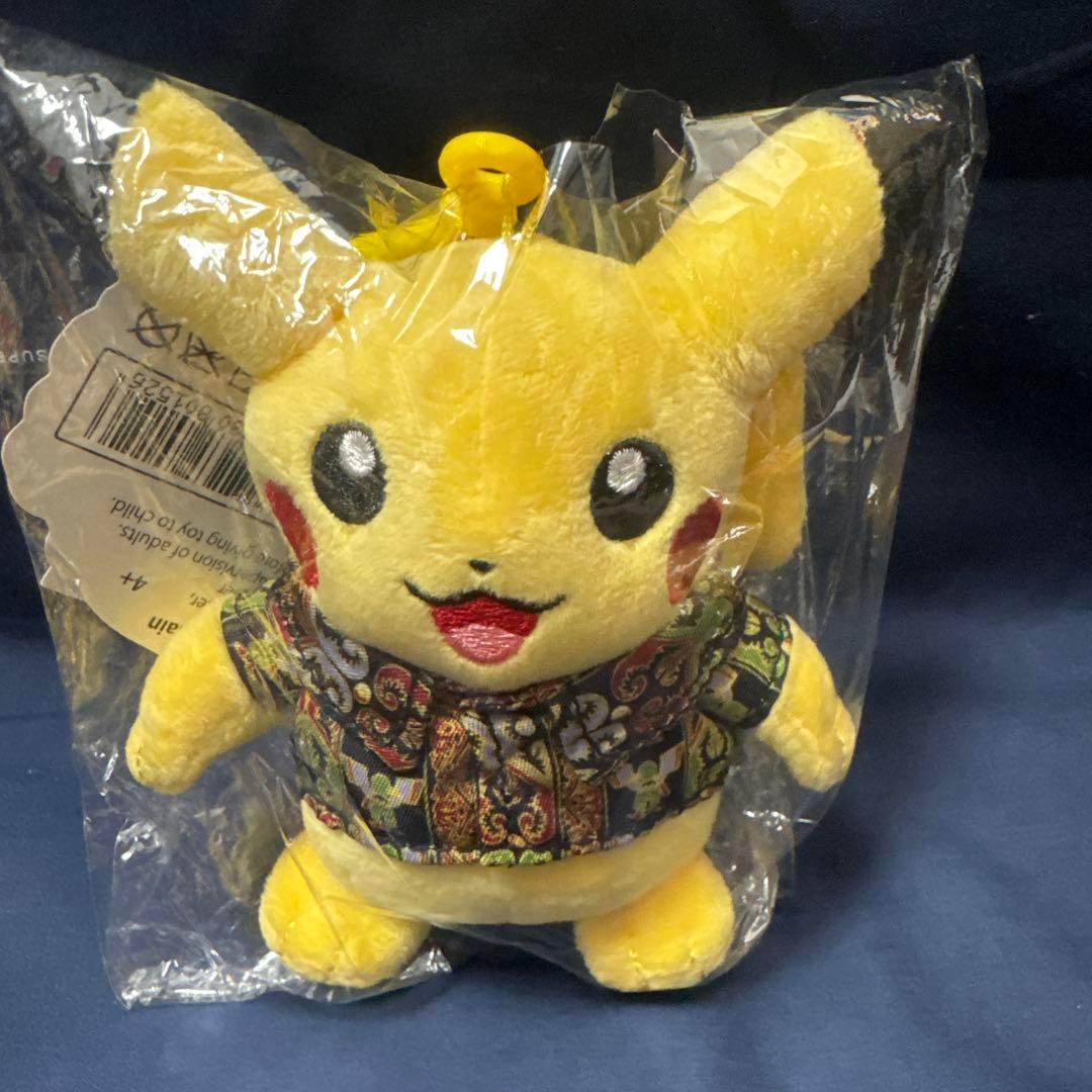 インドネシア　ピカチュウ　ぬいぐるみ　5点セット