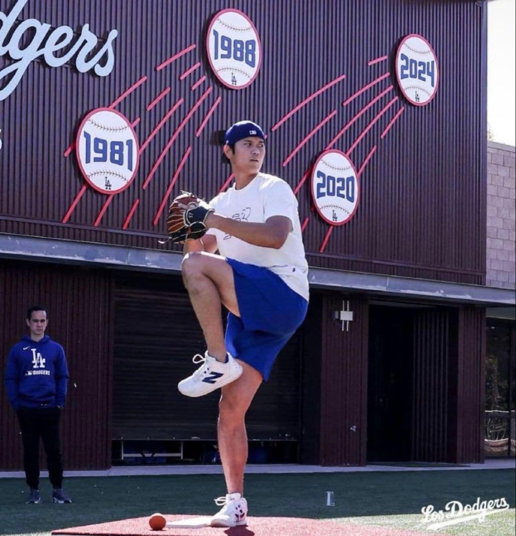 【国内正規品】New Balance Ohtani v1 Turf 28.0cm