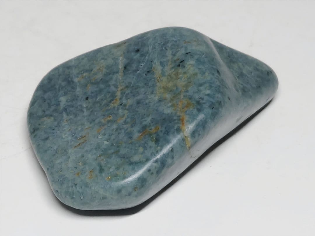 濃青 64g 翡翠 ヒスイ 原石 鑑賞石 自然石 誕生石 鉱物 鉱石 水石