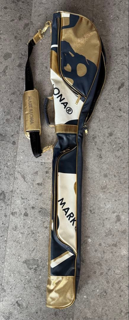 マークアンドロナ Cray llic Range Case