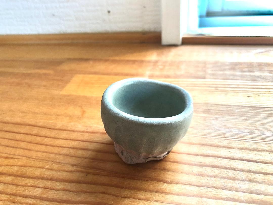 【タイ・希少・骨董品】宋胡録（スンコロク）青磁 鎬紋 杯 ぐい呑み