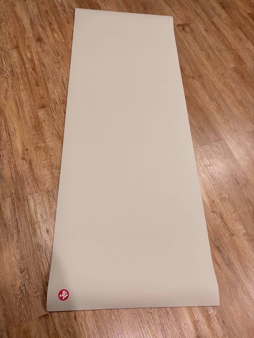 【週末限定】マンドゥカ MANDUKA PRO ヨガマット 6mm sand