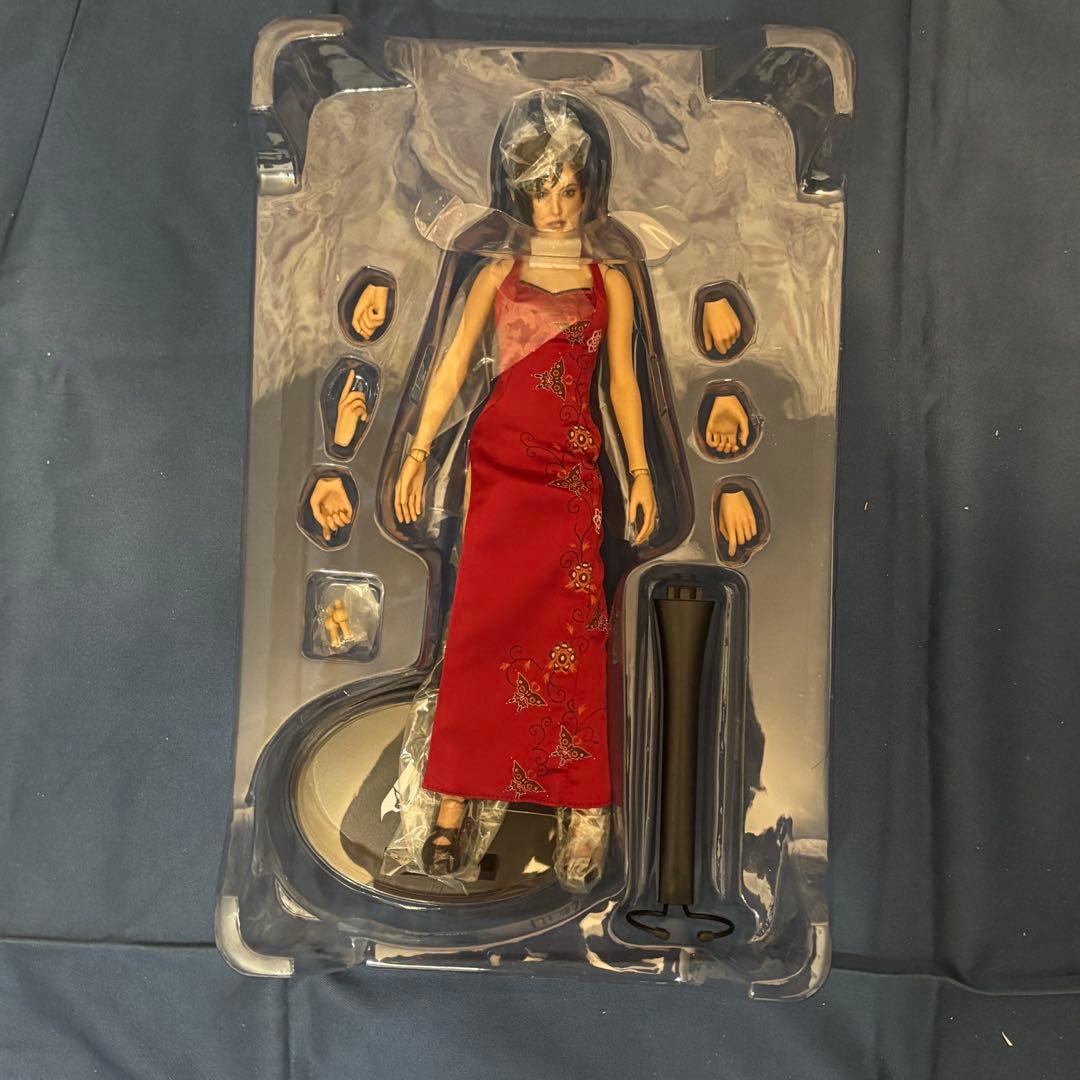 ザ*ン様 【美品】ホットトイズ製バイオハザード エイダ・ウォン 1/6スケールフ