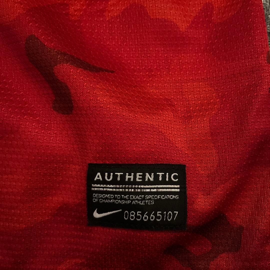 期間限定値下げ　激レア　浦和レッズ選手サイン入りユニフォーム