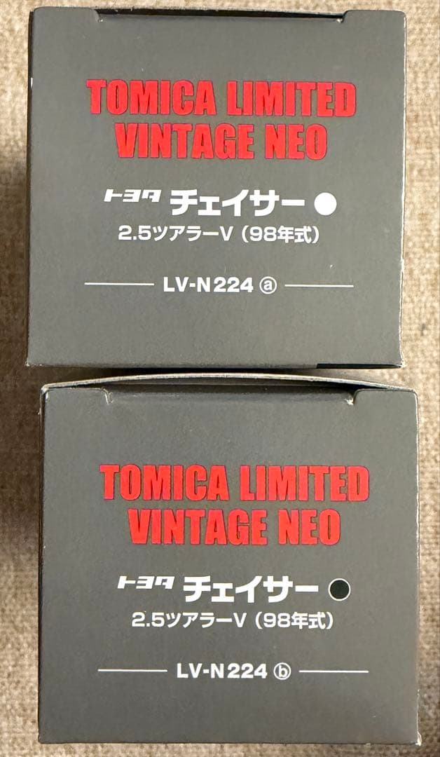 トミカリミテッドヴィンテージネオ チェイサー LV-N224a.b
