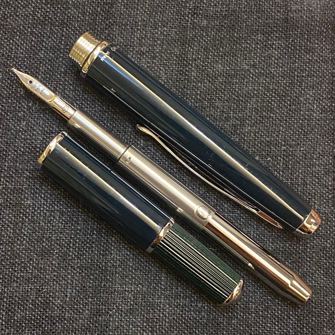 PILOT キャップレス　フェルモ　ダークグリーン 万年筆　字幅M