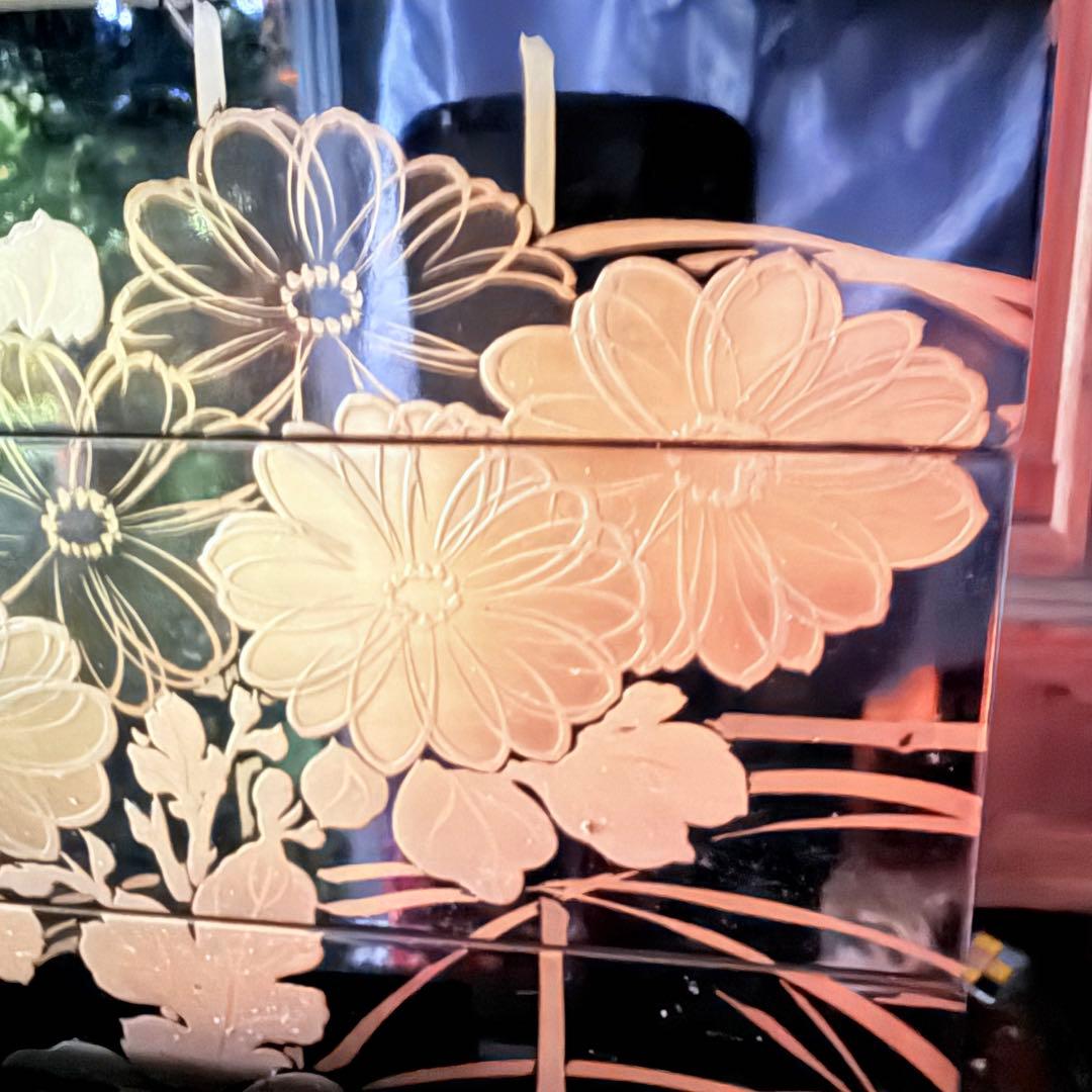 2210様感謝‼️JAPAN蝋色『光琳菊蒔絵五段重二枚蓋』螺鈿光琳　台座付　桐箱入