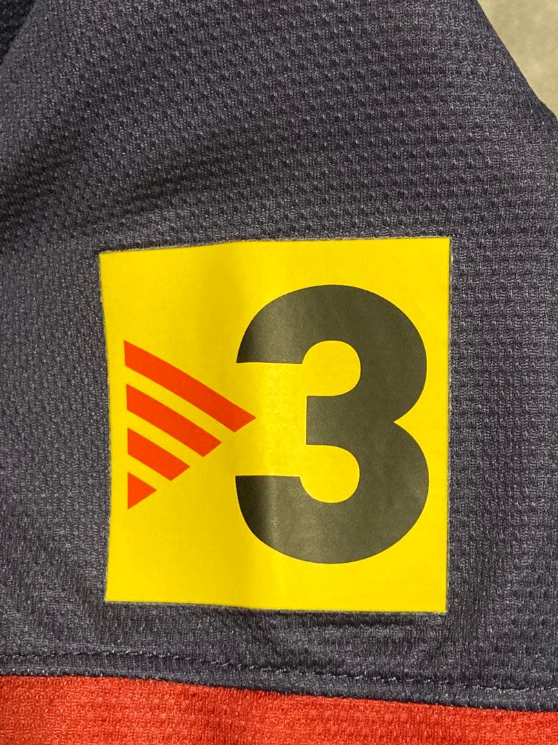 【正規品】イニエスタ　バルセロナ　12/13 ホームレプリカ