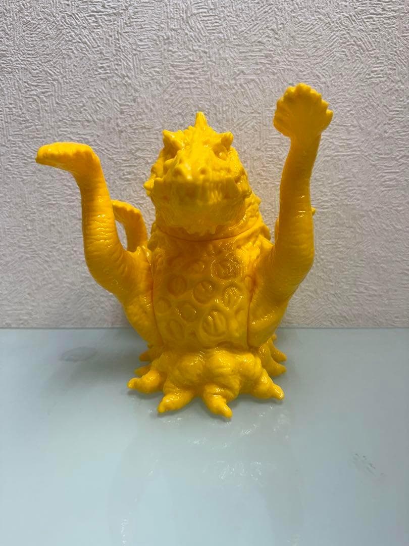 M１号　ビオランテ　未塗装　黄色　非売品　くじ景品　1等　東宝　特撮　ゴジラ