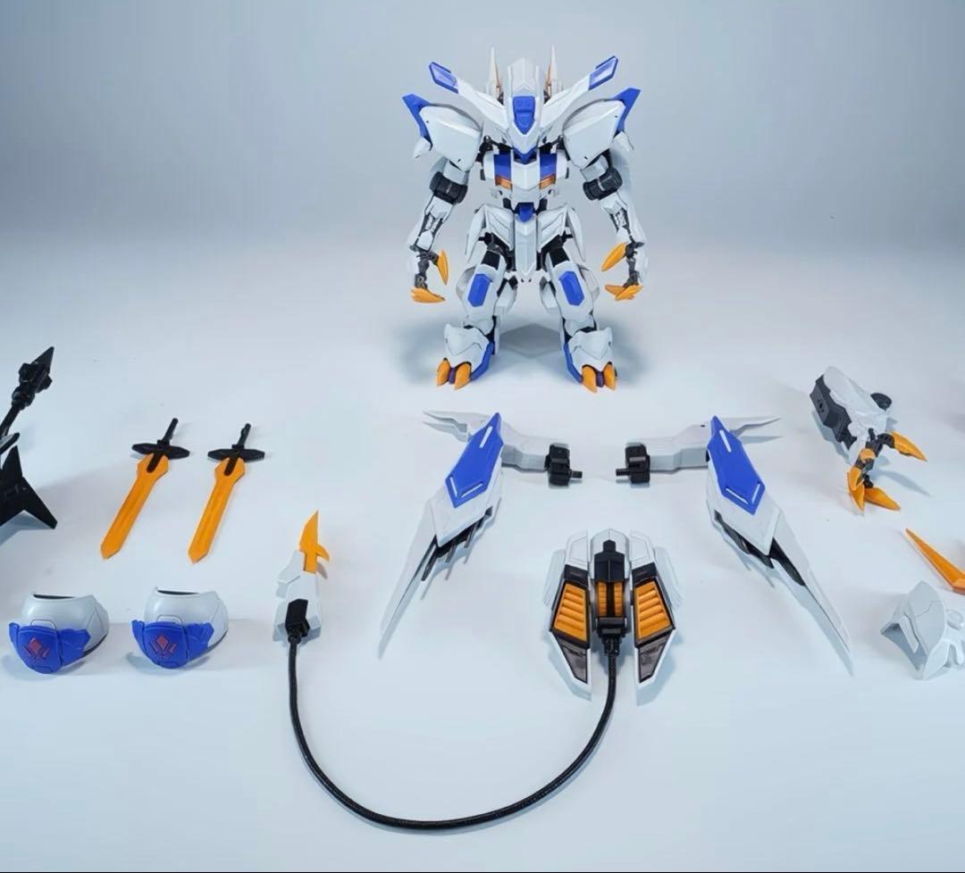 【海外製】バエル　バルバトス似　形態切替可 MGSD相当 組立式プラモデル