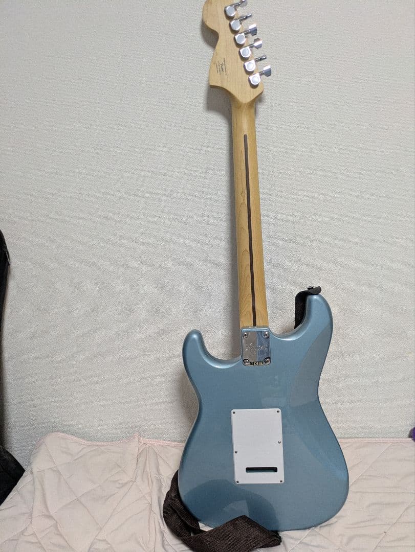 ストラトキャスタータイプ エレキギター ライトブルー