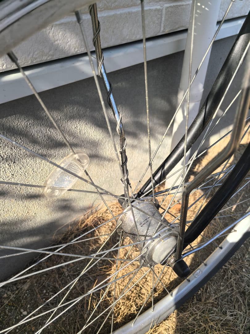 【名古屋引取限定】パンクしない自転車　DCM 27インチ　6段　オートライト