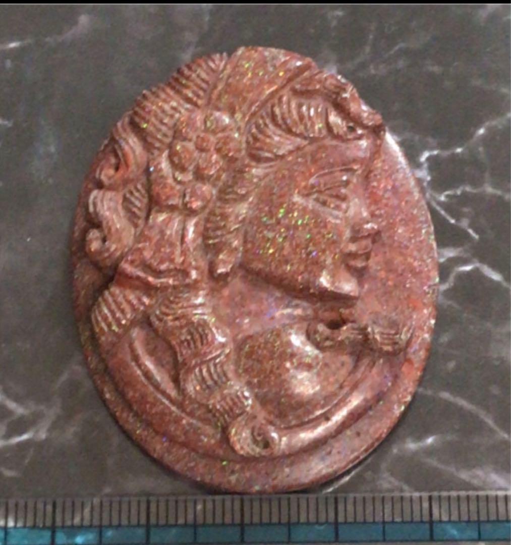 巨大カメオ　ボルダーオパール　120ct