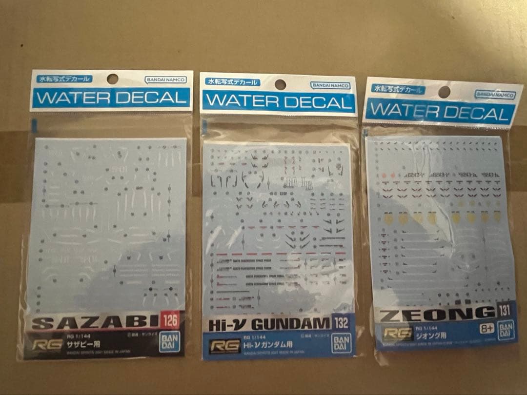 RG Hi-vガンダム サザビー ジオング 他デカール