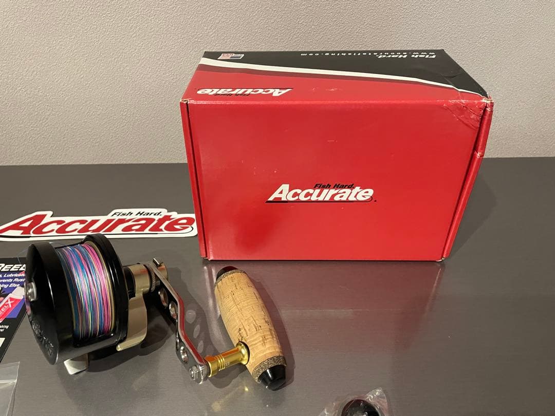 Accurate リール ブラック コルクハンドル