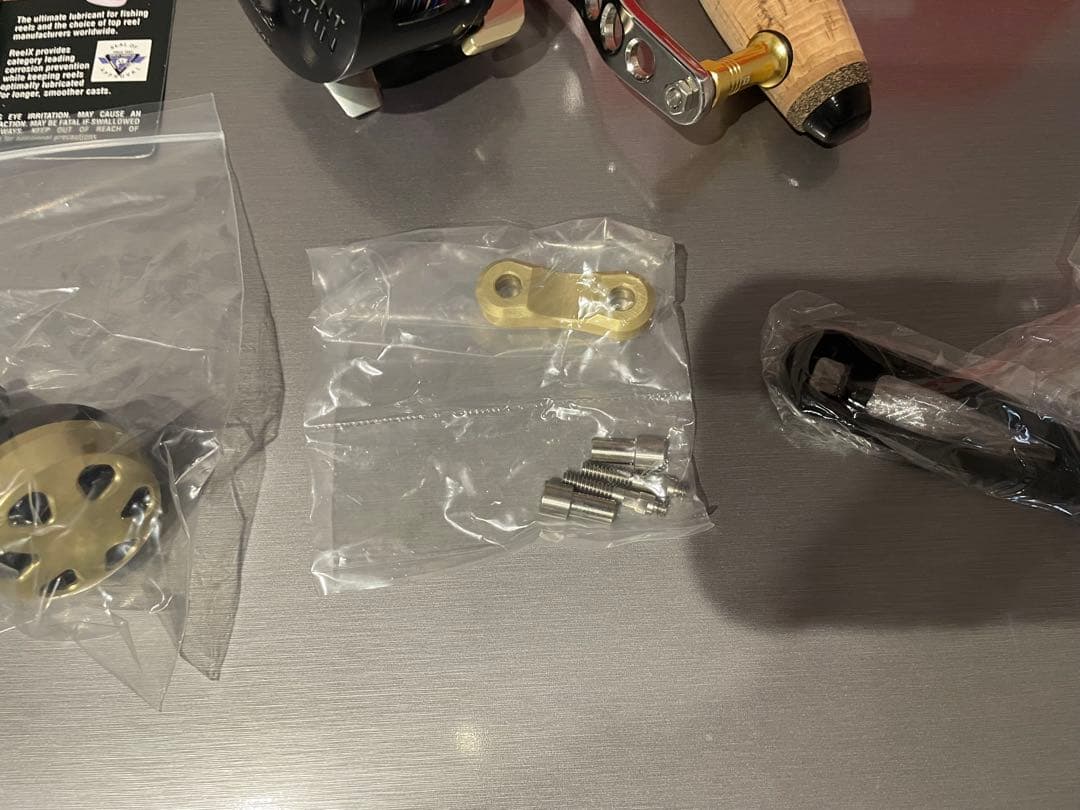 Accurate リール ブラック コルクハンドル