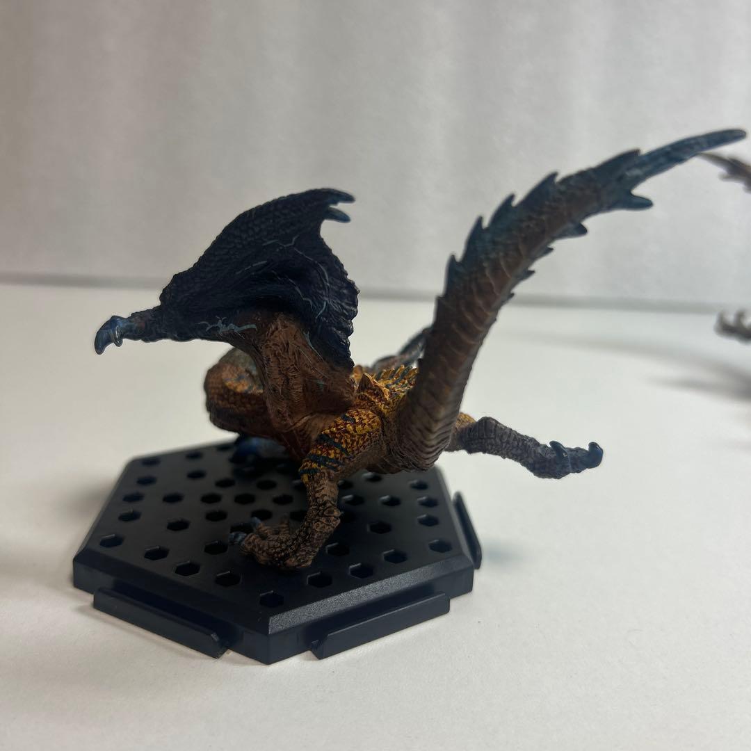 モンスターハンター　ティガレックス フィギュア　４種類
