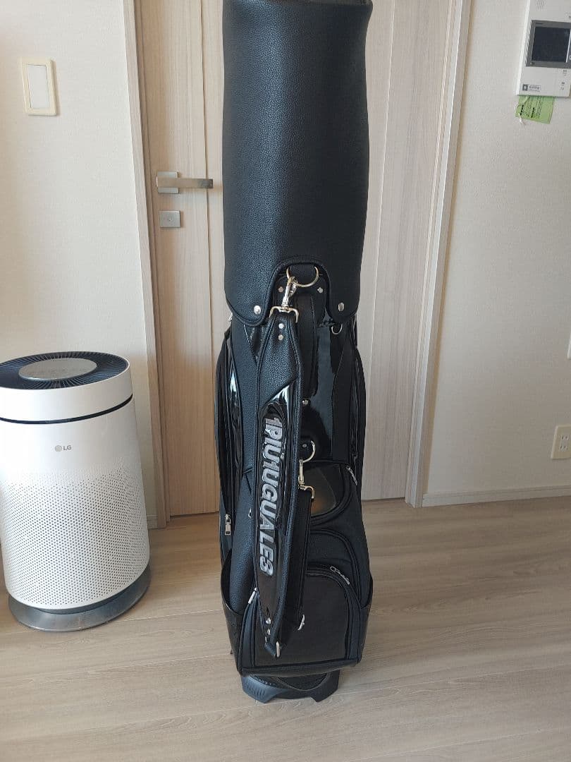 ウノピゥウノウグァーレトレ キャディバッグ